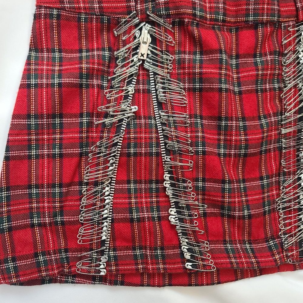 Vintage Tripp NYC Plaid Pleated Mini Skirt, Womens, Safety Pin Pleats, Size XS - Picture 2 of 6